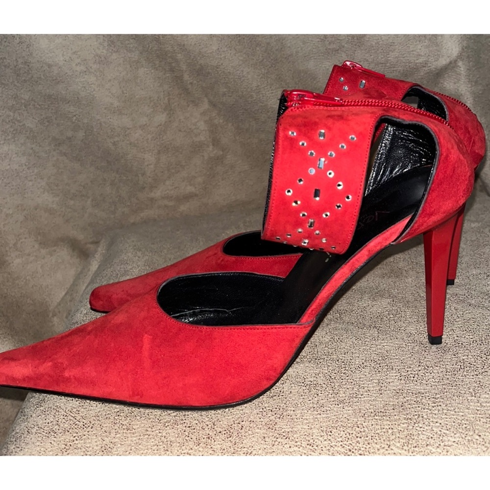 Stunning VERSANI Red Suede Ankle strapped Heels